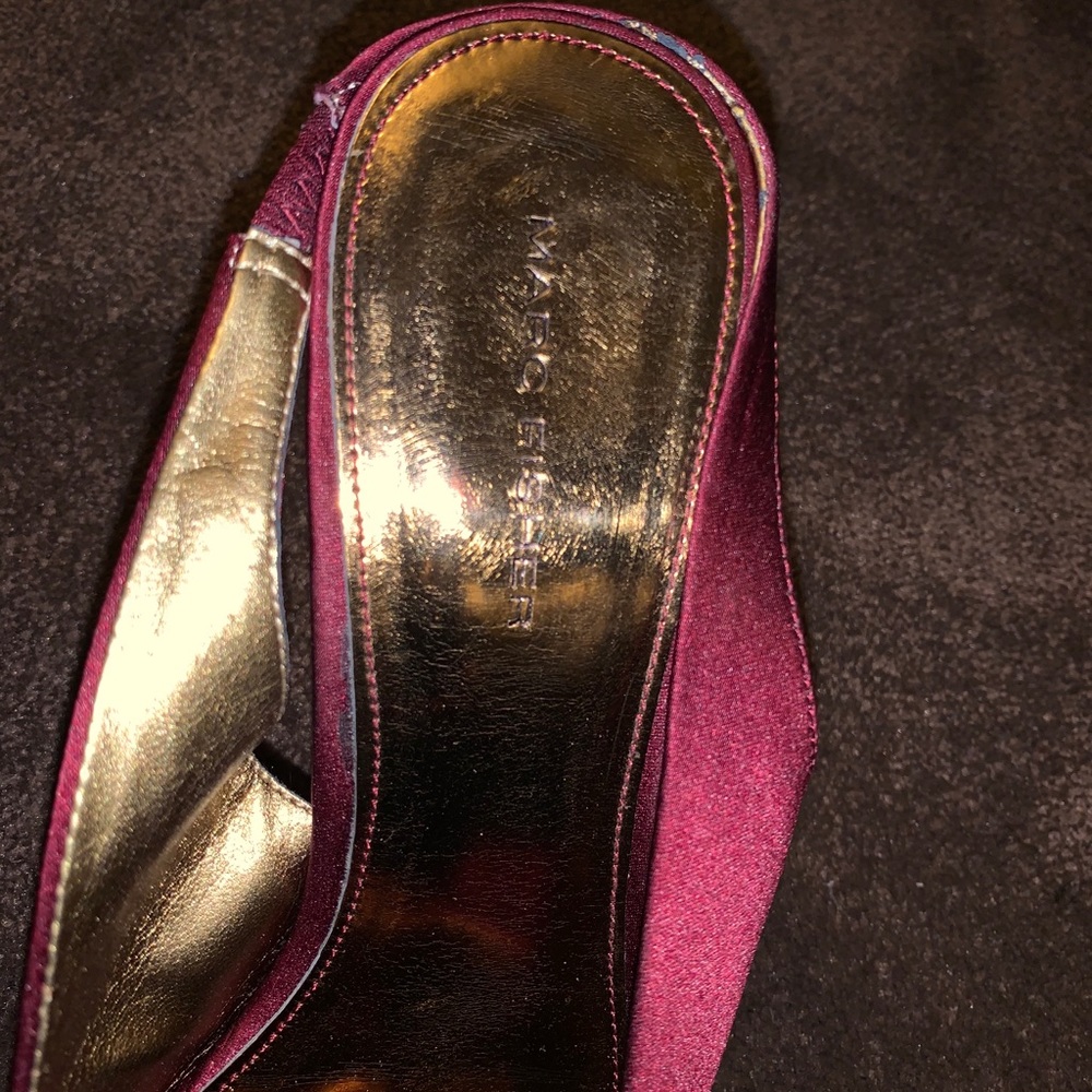 Marc Fisher Wine Color Satin Sling Heels Size 9 - Picture 4 of 4